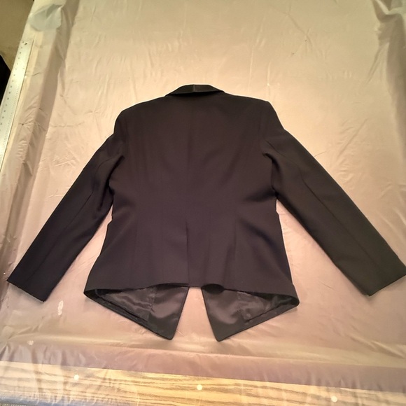 BCBG Max Azria Black One Button Blazer with Satin Lapel Size Large MSRP $278 - Picture 3 of 8